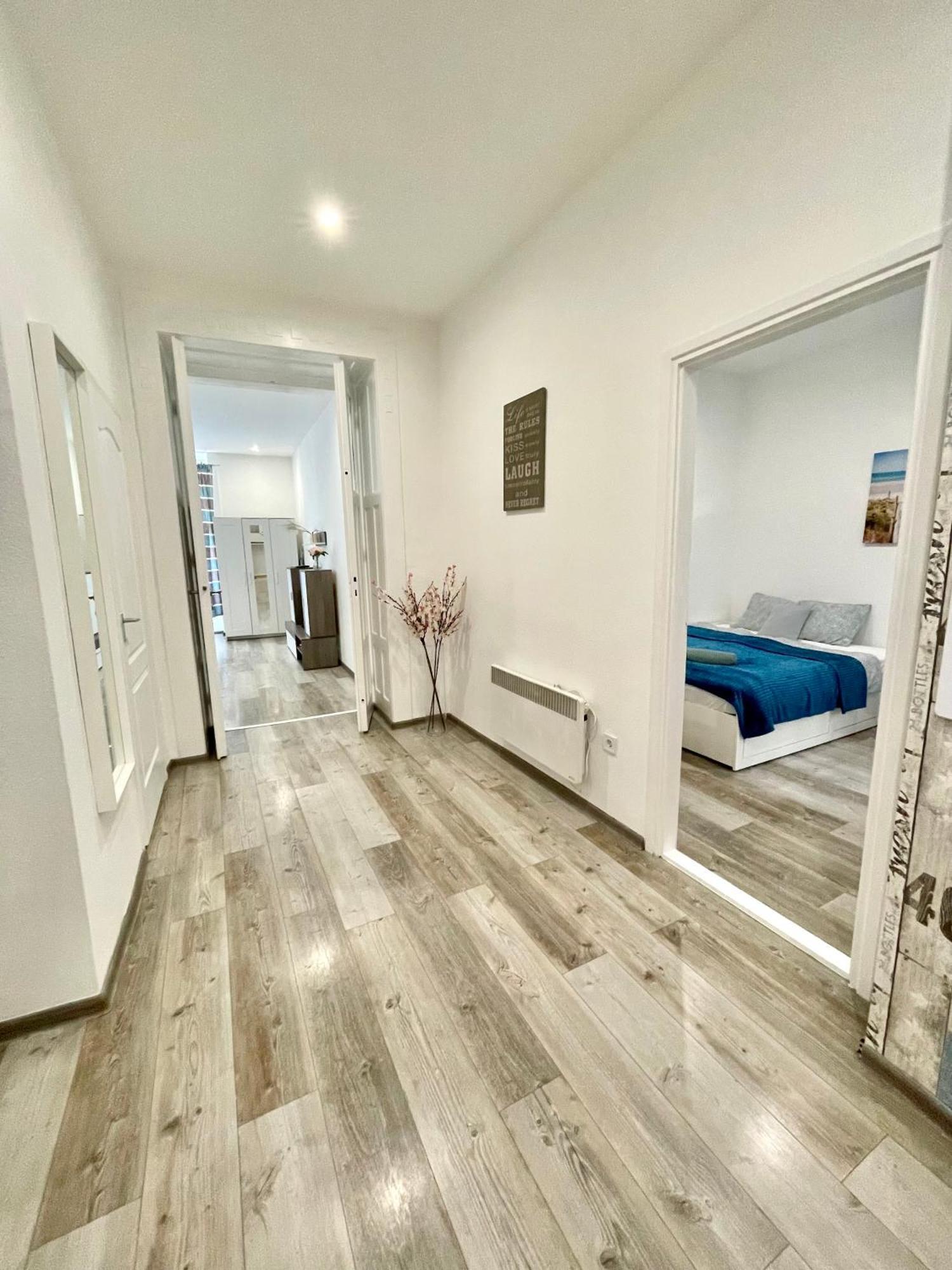 Relax Home With 2 Bedroom, 2 Bathroom For 6 People In The City Centre Free Coffee Boedapest Buitenkant foto