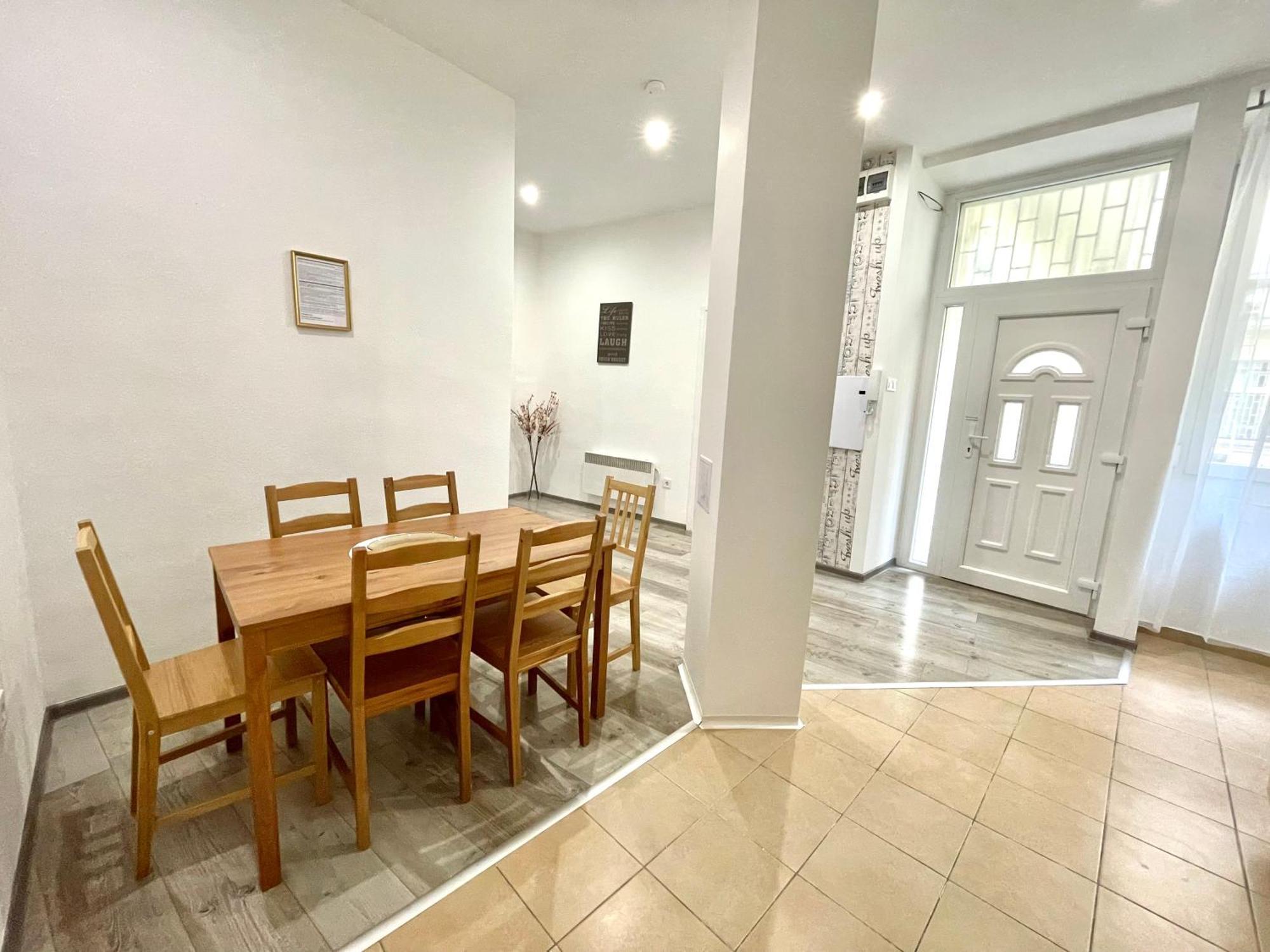 Relax Home With 2 Bedroom, 2 Bathroom For 6 People In The City Centre Free Coffee Boedapest Buitenkant foto