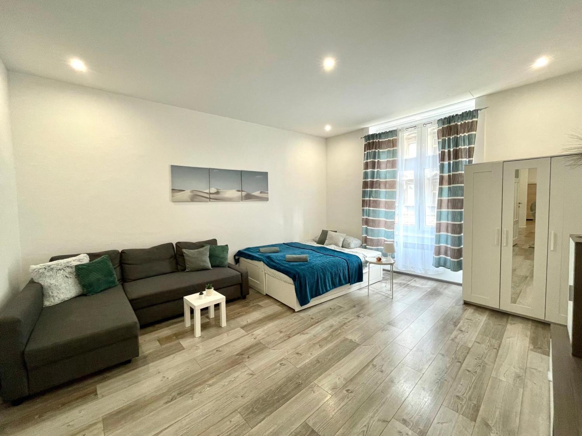 Relax Home With 2 Bedroom, 2 Bathroom For 6 People In The City Centre Free Coffee Boedapest Buitenkant foto